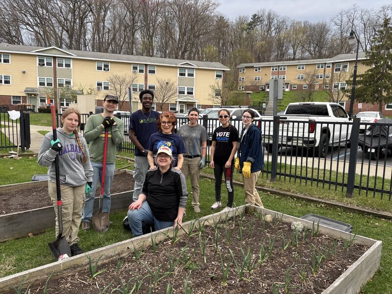 Climate Committee members at Earth Day community clean-up event